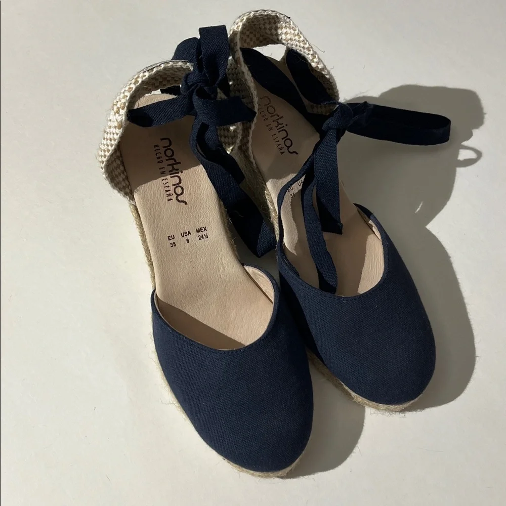 Norkinas Made in Spain Navy Blue Espadrilles Sandals Shoes sz 8 NEW! summer